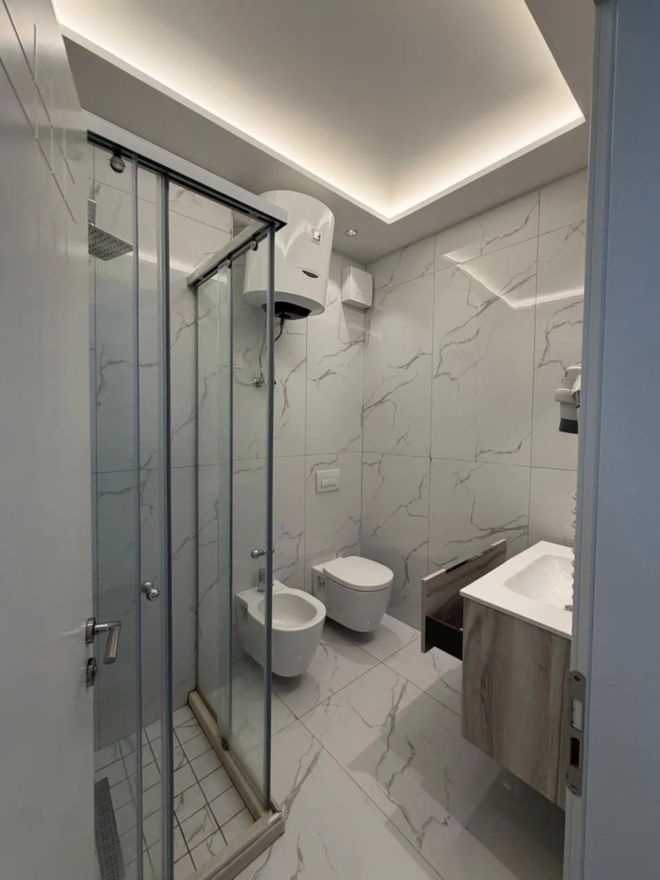 Modern bathroom